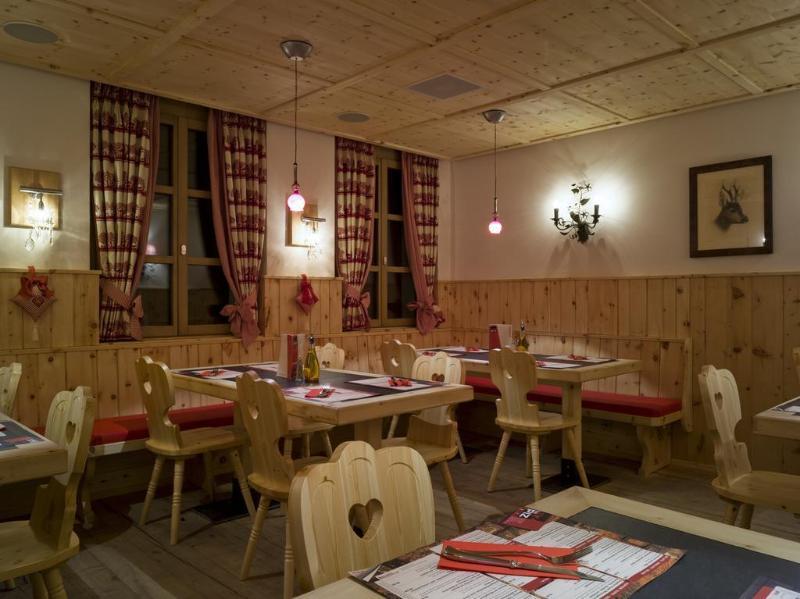 Hotel Loeffler St. Moritz Exterior photo